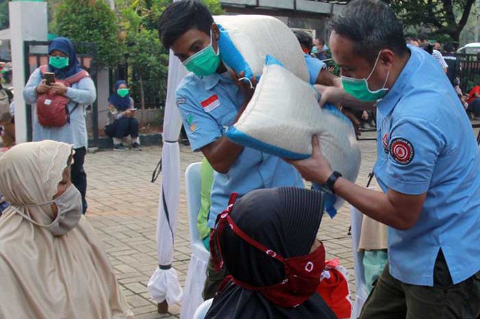 <p>Foto: Tambahan bantuan beras 10 Kg Bansos Tunai dan PKH.</p>

