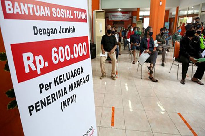<p>Foto: Penerima Bansos tunai.</p>
