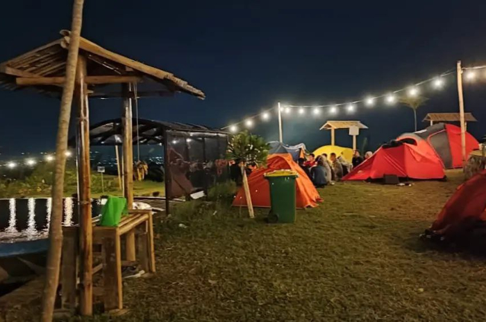 <p>Ket foto: Serunya berlibur di wisata Side Land Kuningan (Foto/Instagram/sidelandofficial)</p>

