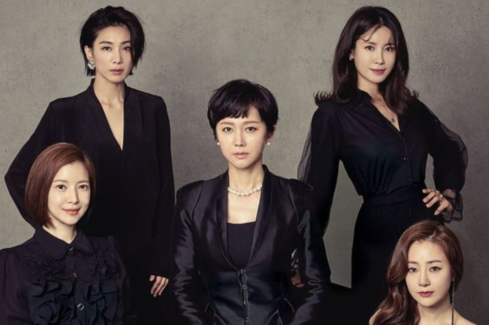 <p>Ket Foto: Sinopsis Drama Korea Sky Castle (Foto/Pinterest @movieposter)</p>
