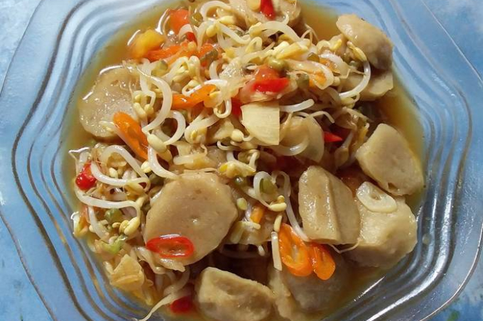 <p>Ket Foto: Resep Tumis Toge Bakso (Foto/Pinterest @fuly)</p>

