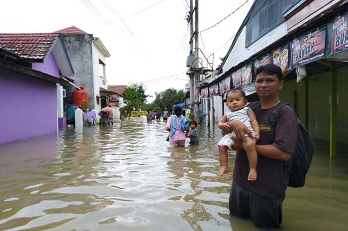 <p>Foto: Bencana longsor di Samarinda.</p>
