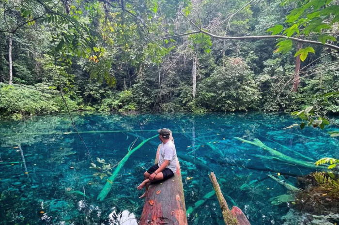 <p>Ket foto: Keindahan wisata Danau Sigending di Kalimantan Timur yang tidak banyak orang ketahui (Foto/Instagram/mr.dh23)</p>
