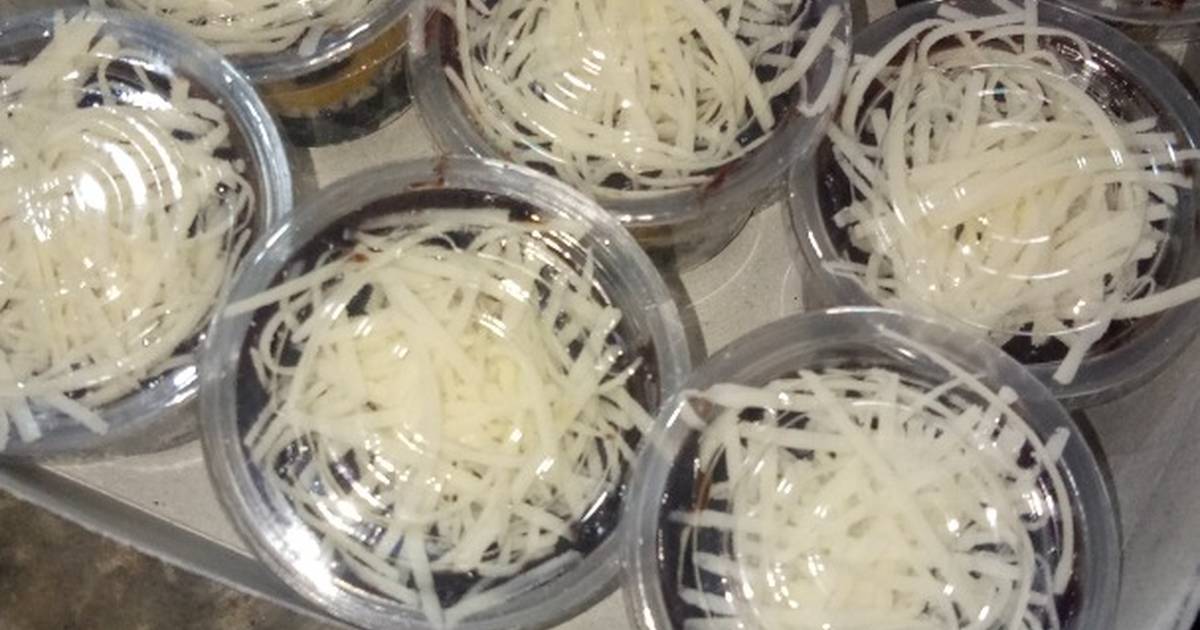 <p>Ket Foto: Brownies cup keju</p>

