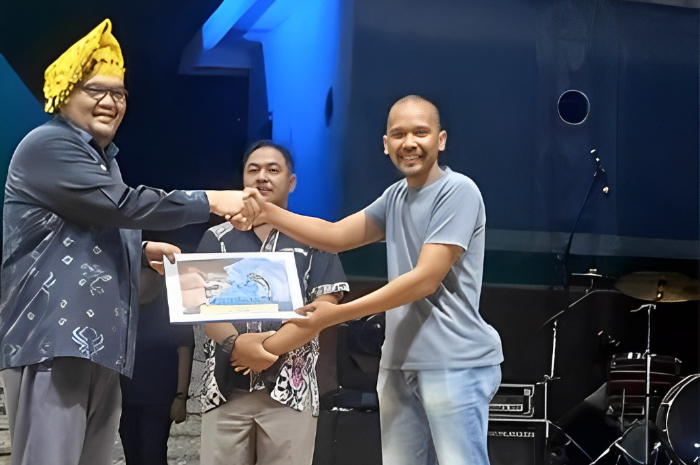 Ket. Foto : PJ Bupati Parigi Moutong Berterima Kasih kepada Masyarakat yang Telah Memeriahkan Festival Teluk Tomini (Foto/infopublik.id)