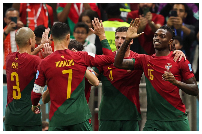 <p>Ket Foto: Tim Portugal saat berkumpul di lapangan (Foto/Twitter/Portugal)</p>
