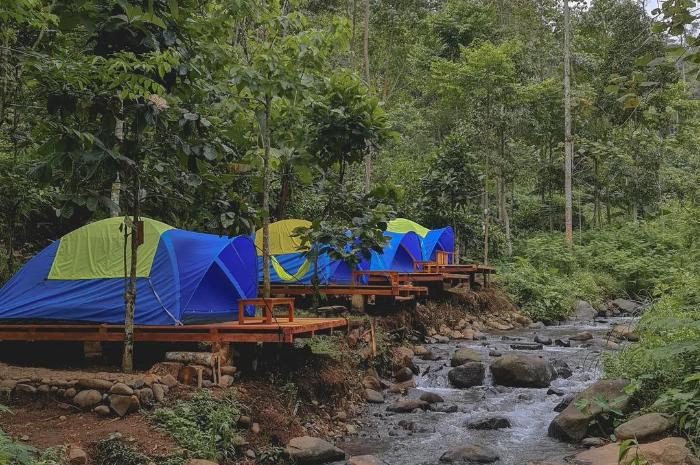 <p>Ket foto: Rekomendasi tempat camping di Jombang, wisata Kebon Pitu layak masuk daftar (Foto/Instagram/nida_asrori)</p>
