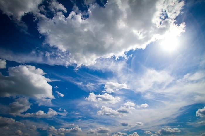 <p>Ket Foto: Ilustrasi foto langit yang cerah berawan (Foto/Pixabay/Cerah)</p>
