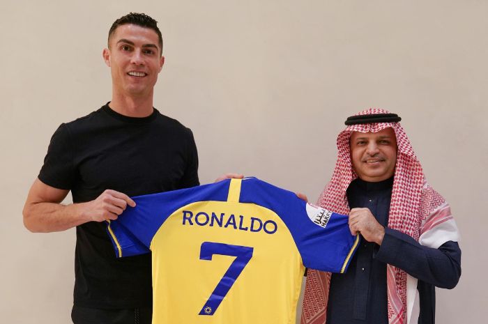 <p>Ket Foto: Cristiano Ronaldo resmi menjadi pemain di Al Nassr. (Foto/Instagram cristiano)</p>
