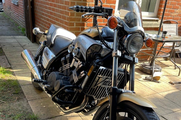 <p>Ket Foto: Foto dari motor sport kencang dan keren, Yamaha VMAX (Foto/Twitter/visordown)</p>
