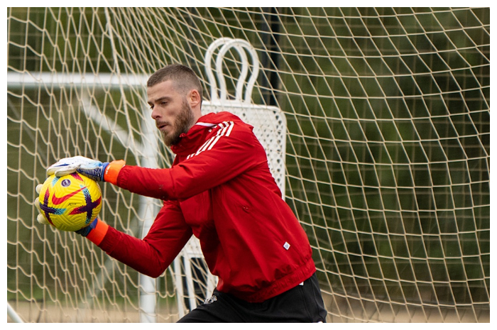 <p>Ket. Foto: Ekspresi David de Gea saat jaga gawang (Twitter/@ManUtd_Es)</p>