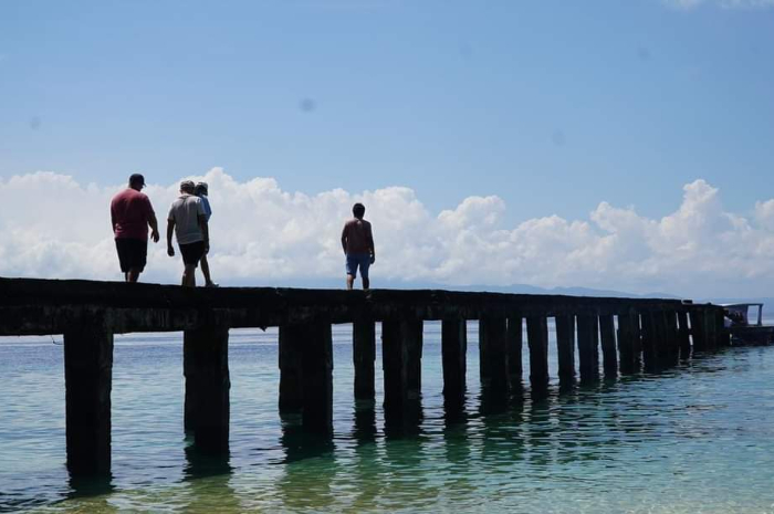 <p>Ket Foto: Dermaga baru di Bunaken, Manado, Sulawesi  (Foto/Facebook Vino Pengemanan)</p>
