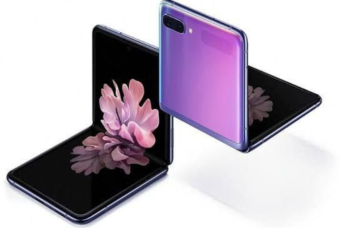 <p>Foto Samsung Galaxy Z Flip yang jadi seri HP lipat dari Samsung (foto/website resmi Samsung)</p>