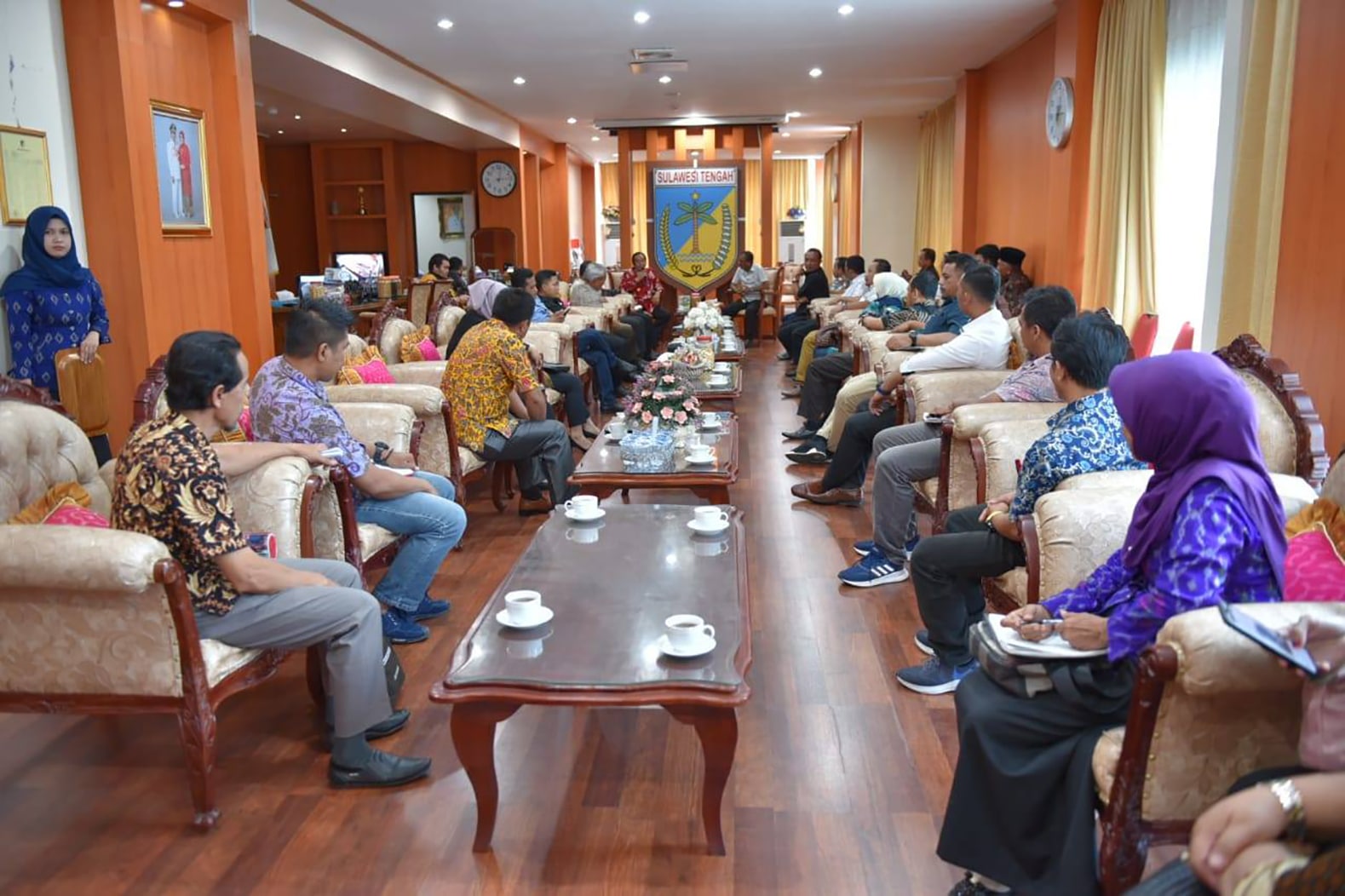 <p>Rapat pertemuan Gubernur Sulawesi Tengah dan DPRD Parigi Moutong.</p>
