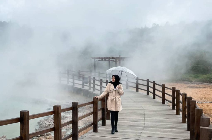 <p>Ket foto: Indahnya pesona wisata Kawah Sikidang Dieng (Foto/Instagram/erma_indri)</p>

