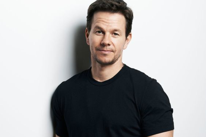 <p>Ket Foto: Mark Wahlberg Pemeran Berperan Sebagai Karakter Spenser (Foto/Pinterest @enrica)</p>
