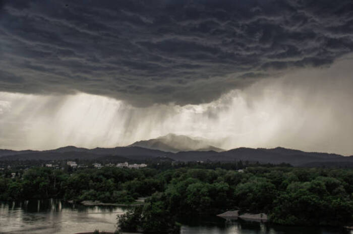 <p>Ket Foto: Ilustrasi foto langit yang mendung (Foto/Pixabay/Mendung)	</p>
