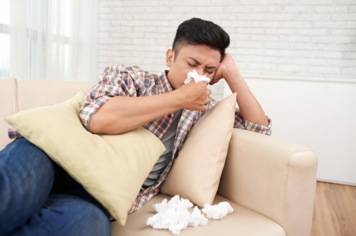 <p>Ket Foto: Ilustrasi orang sedang terserang flu (Foto/Freepic)</p>
