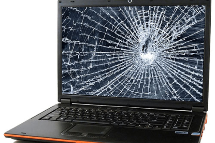 <p>Foto ilustrasi kerusakan pada layar laptop (foto/pinterest)</p>
