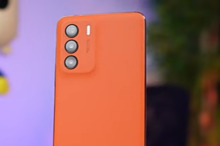 <p>Foto Infinix Zero 5G 2023 (foto/youtube/@maugadget)</p>
