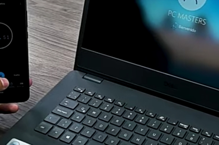 <p>Foto Laptop Dell Vostro 3405 (foto/youtube/@denzhopro)</p>
