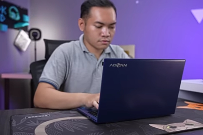 <p>Foto laptop Rp 2 jutaan, laptop Advan Soulmate (foto/youtube/@DKID)</p>
