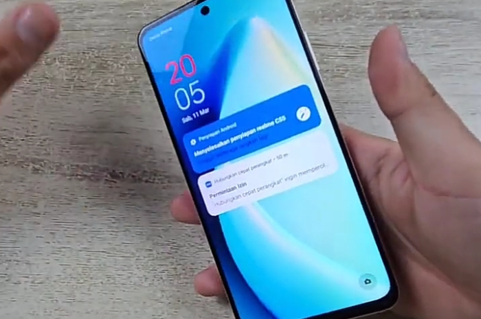 <p>Foto produk terbaru Realme C55 (foto/youtube/@eramobile)</p>
