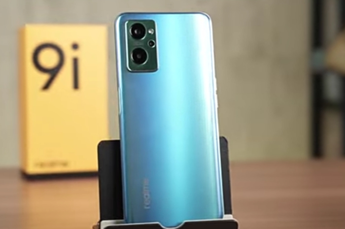 <p>Foto Realme 9i (foto/youtube/@denzhopro)</p>
