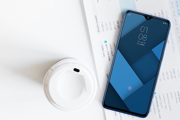 <p>Foto Realme C2 yang memiliki harga jual Rp1 jutaan dan laris di pasaran (foto/Instagram/@realmeindonesia)</p>
