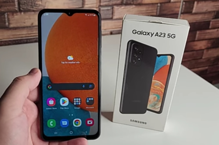 <p>Foto Samsung Galaxy A23 5G (foto/youtube/@maugadget)</p>
