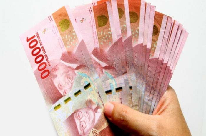 <p>Ket Foto: Uang 1oo.ooo Rupiah (Foto/Google)</p>
