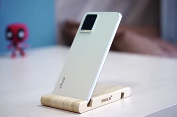 <p>Foto Vivo Y33T (foto/youtube/@maugadget)</p>
