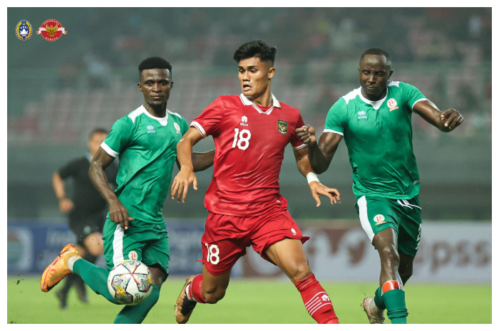 <p>Ket Foto: Timnas Indonesia lawan Burundi di Lapangan (Foto/Twitter/PSSI)</p>
