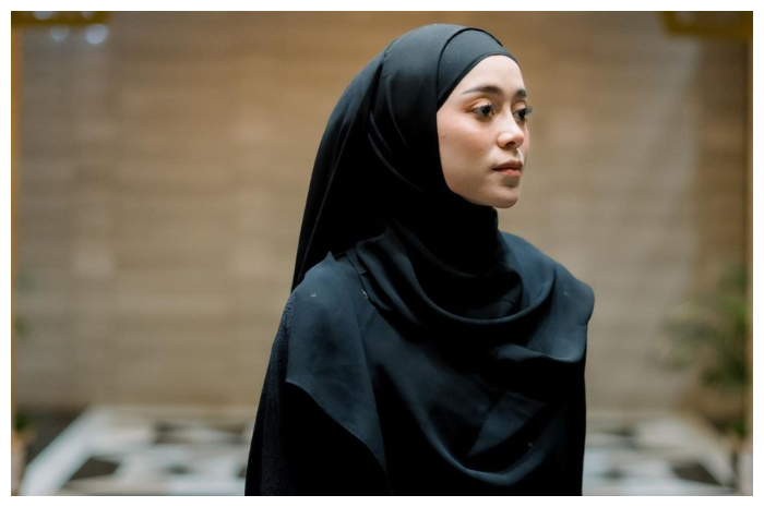 <p>Ket Foto: Lesty berhalangan hadir ke acara fashion show Ivan Gunawan karena dikabarkan sakit (Foto/Instagram/@lestykejora)</p>
