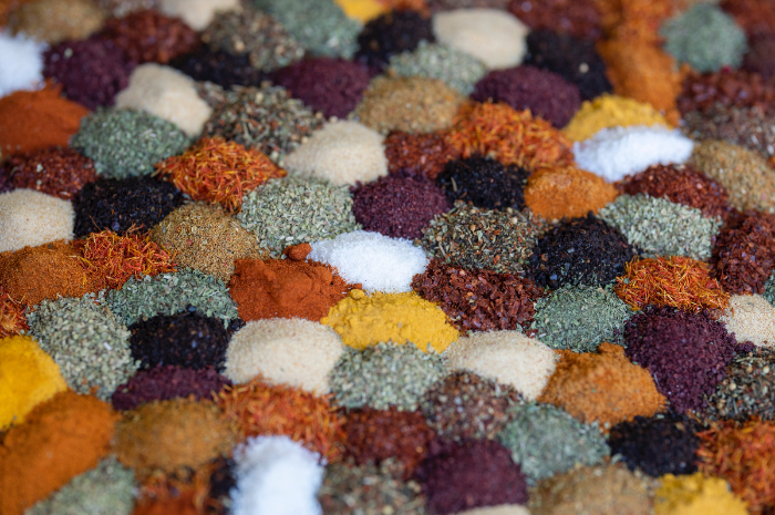 <p>Ket. Foto: Kumpulan bermacam jenis herbal (Foto/Pexels/Herbal)</p>
