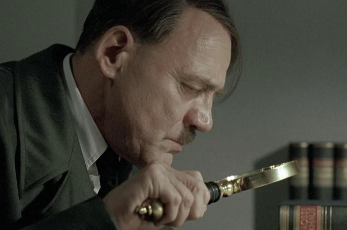 <p>Ket Foto: Foto dari cuplikan film Downfall (Foto/Twitter/@BreakingGlassPx)</p>
