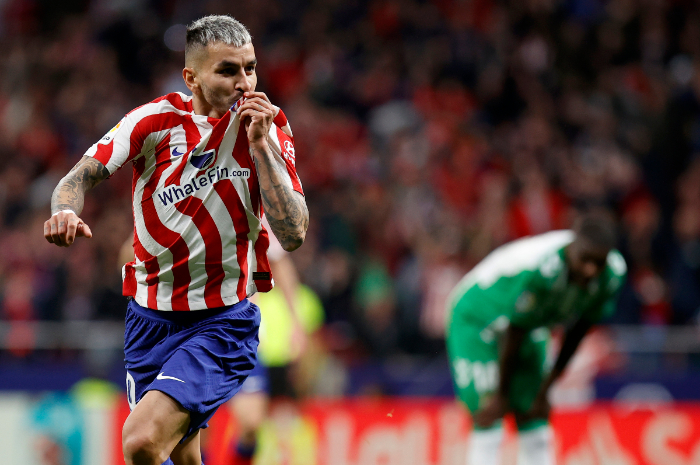 <p>Ket Foto: Foto Angel Correa selebrasi di lapangan setelah cetak gol (Foto/Twitter/Atletico Madrid)</p>
