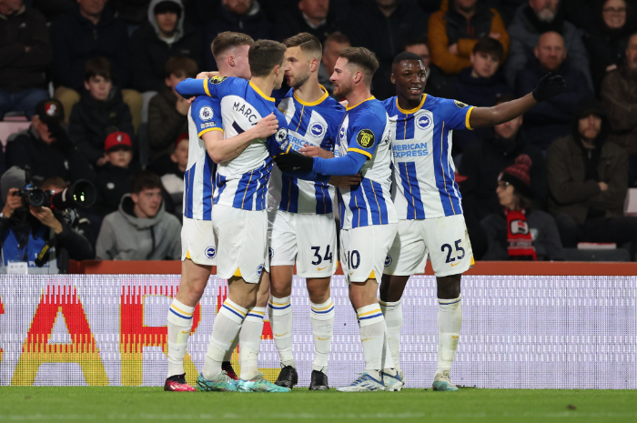 <p>Ket Foto: Foto Skuad Brighton di lapangan (Foto/Twitter/Brighton)</p>
