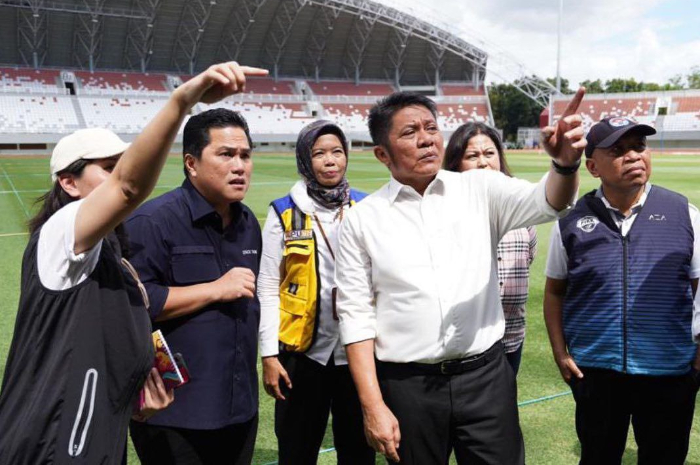 <p>Ket. Foto: Erick Thohir bersama Kemenpora, Pemprov Sumsel dan Kementerian PUPR Meninjau Langsung Stadion Jakabaring (Foto/Instagram/@erickthohir)</p>
