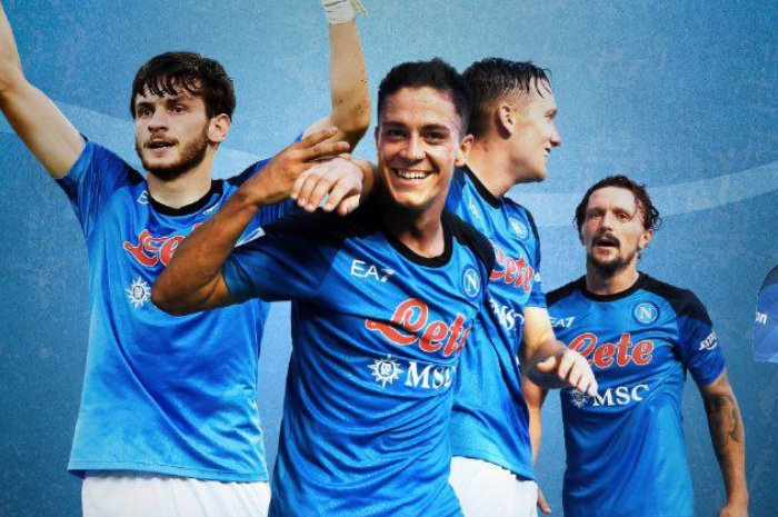 <p>Ket. Foto: Para Pemain Napoli (Foto/Twitter/@sscnapoli)</p>
