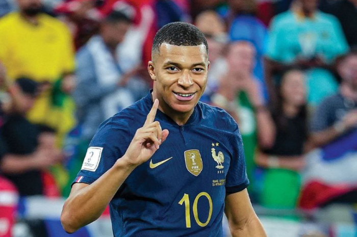 <p>Ket. Foto: Kylian Mbappe Pemain Sepakbola Asal Prancis (Foto/Instagram/@equipedefrance)</p>
