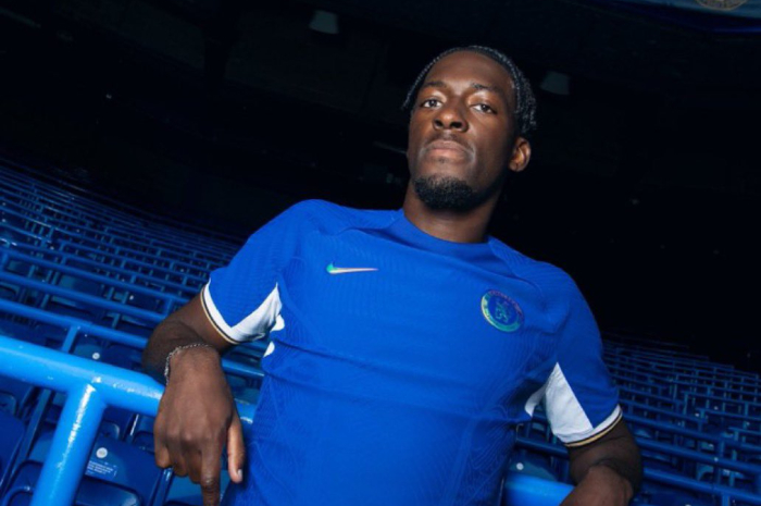 <p>Ket Foto: Foto Axel Disasi yang berhasil didatangkan oleh Chelsea dari AS Monaco (Foto/Twitter/@idextratime)</p>
