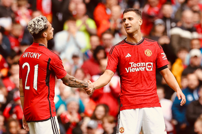 <p>Ket Foto: Foto Skuad Manchester United menang melawan Lens di Old Trafford. (Foto/Twitter/@idextratime)</p>

