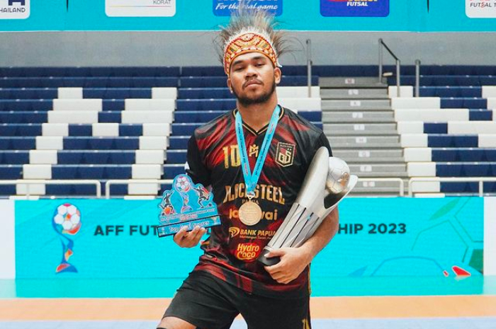 <p>Ket Foto: Foto Evan Soumelina, pemain Black Steel FC yang akan direkrut klub futsal asal Portugal (Foto/Twitter/@idextratime)</p>
