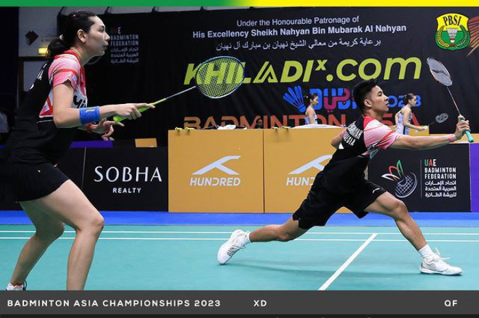 <p>Ket. Foto: Pasangan ganda campuran Indonesia, yakni Dejan Ferdinansyah/Gloria Emanuelle Widjaja lolos ke semifinal BAC 2023 (Foto/Instagram/@badminton.ina) </p>

