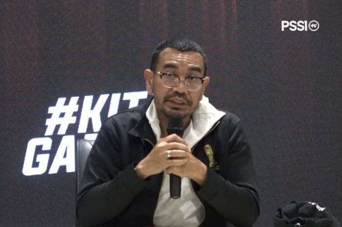 <p>Ket. Foto: Arya Sinulingga, selaku Anggota Exco PSSI dalam Konferensi Pers 26 Maret 2023 (Foto/Youtube/PSSI TV)</p>
