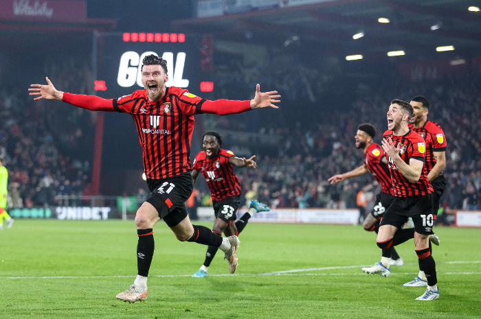 <p>Ket Foto: Foto Skuad Bournemoth sedang selebrasi di lapangan (Foto/Twitter/AFC Bournemouth)</p>
