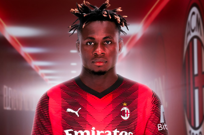 <p>Ket Foto: Foto Samuel Chukwueze resmi masuk AC Milan (Foto/Twitter/@idextratime)</p>
