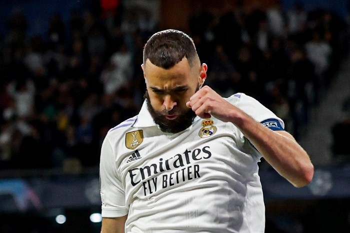 <p>Ket Foto: Foto Karim Benzema sedang selebrasi di lapangan   (Foto/Twitter/Real Madrid)</p>
