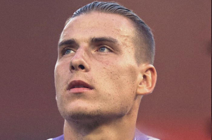 <p>Ket Foto: Foto Andriy Lunin yang kurang dipercayai Real Madrid menggantikan Courtois (Foto/Twitter/@idextratime)</p>
